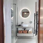 Boutique House, Colina Del Emperador Hotel *